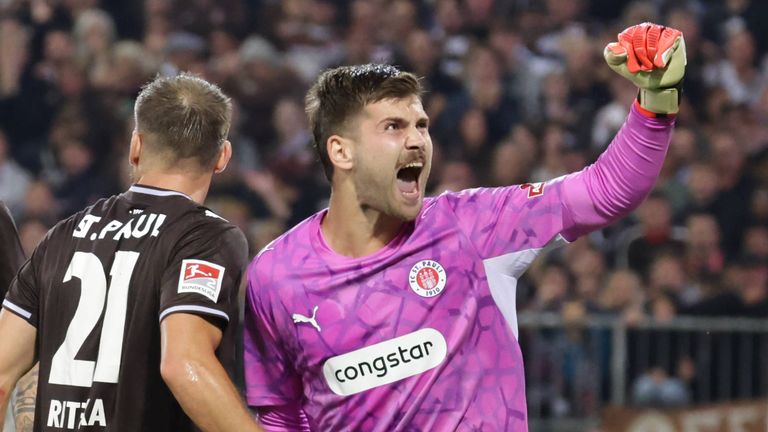 Ben Voll genießt den ersten Saisonsieg und blickt mit St. Pauli optimistisch auf die kommenden Aufgaben.