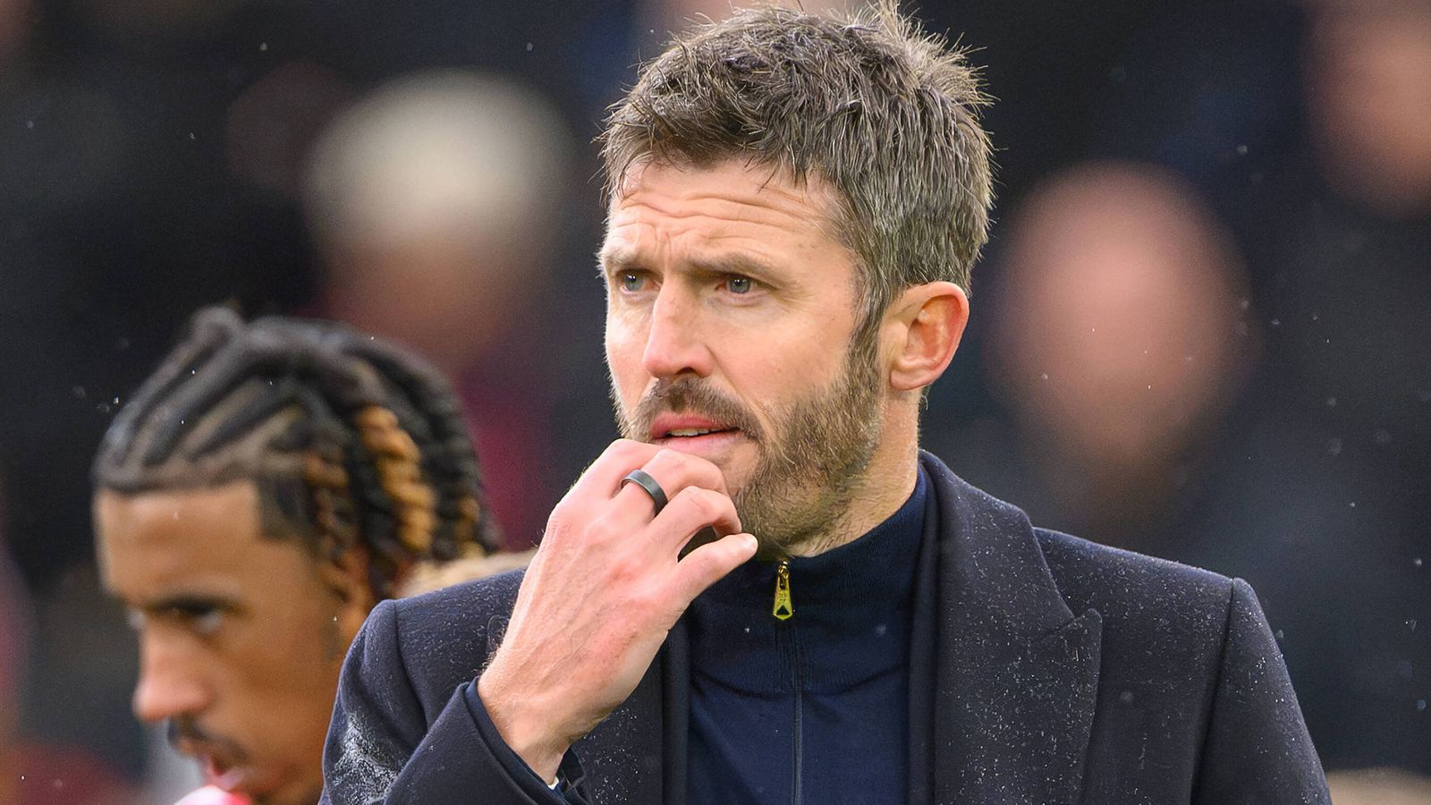 Manchester United hält an Michael Carrick fest: Bewährungschance gegen ...