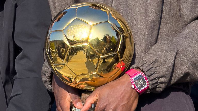 Das Objekt der Begierde: der Ballon d'Or.