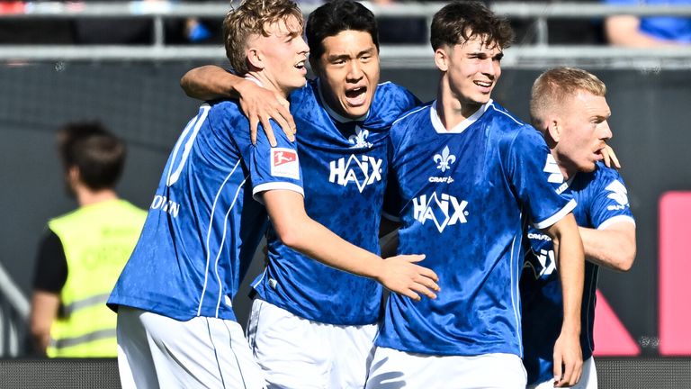 Darmstadt 98 feiert gegen Energie Cottbus den zweiten Heimsieg. 