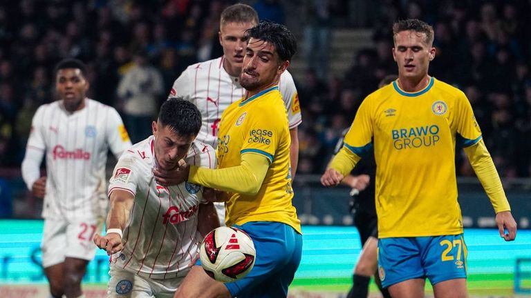 Eintracht Braunschweig gegen Holstein Kiel