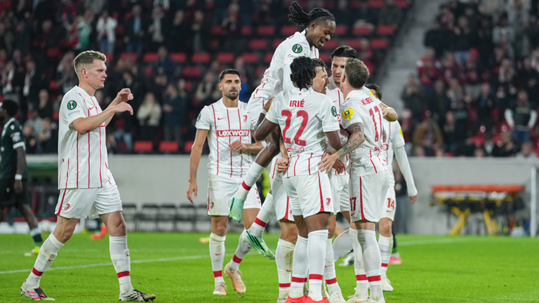 Freiburg schlägt am 1. Spieltag der Conference-League-Ligaphase Jablonec und trifft am 22. Oktober auswärts auf AS Monaco. 