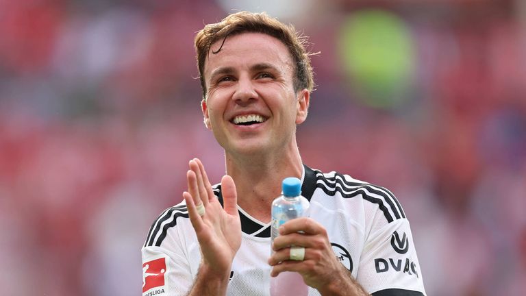 Mario Götze ist glücklich bei der Eintracht.