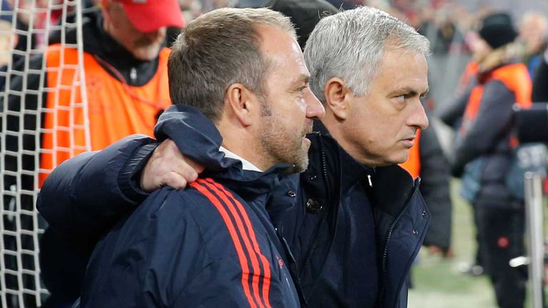 Hansi Flick (l.) und Jose Mourinho bei ihrem bisher einzigen Aufeinandertreffen im Jahr 2019.