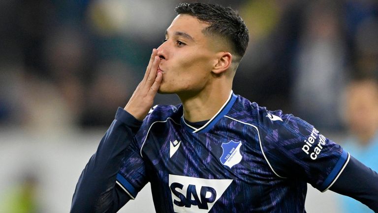 Die TSG Hoffenheim gewinnt gegen Olympique Lyon.