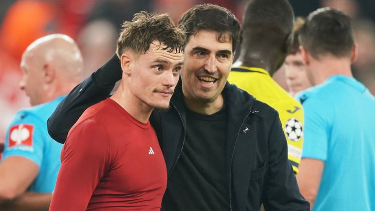 Reds-Coach Adoni Iraola hat Florian Wirtz den Rücken gestärkt.