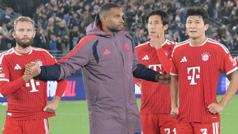 Jonathan Tah (2. v. l.) war zuletzt beim FC Bayern nicht mehr in der Abwehr gesetzt.