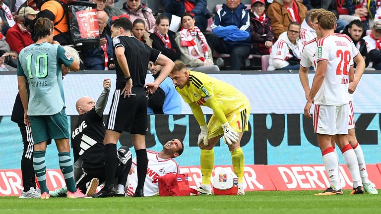 Der 1. FC Köln bangt um Ellyes Skhiri.