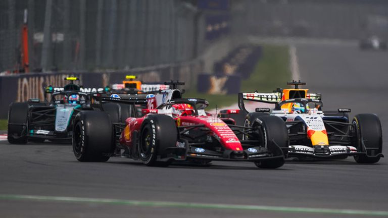 Charles Leclerc im Ferrari dominiert das 1. Freie Training in Mexiko, in dem insgesamt zehn Rookies am Start waren.
