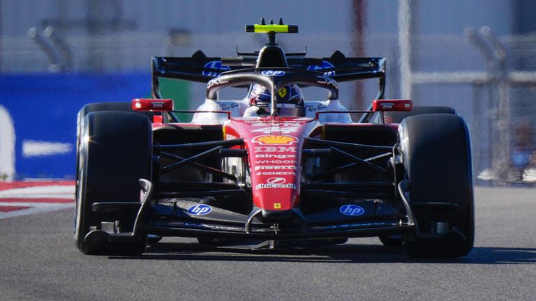 Lewis Hamilton ist bei der Qualifying-Generalprobe im texanischen Austin der Schnellste in seinem Ferrari.