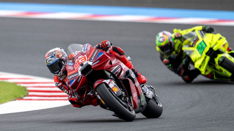 Marc Marquez gewinnt den MotoGP-Sprint in Japan.
