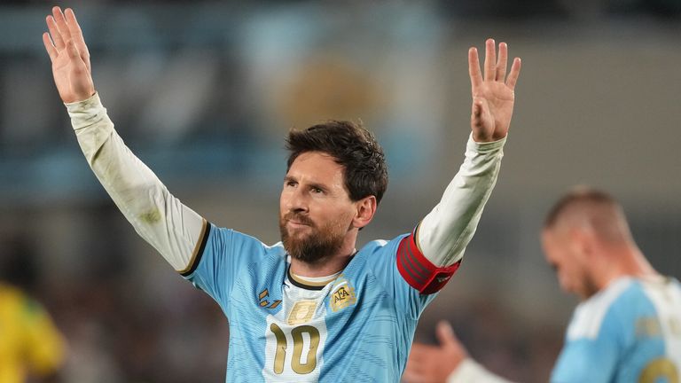 Lionel Messi trifft noch einmal für die Albiceleste.