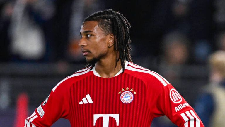 Bayern-Star Michael Olise fliegt bei Viking Stavanger erstmals in seiner Karriere vom Platz. 