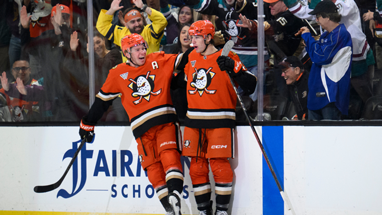 Die Anahheim Ducks treffen heute Nacht um 04:00 Uhr zuhause auf die Boston Bruins. 