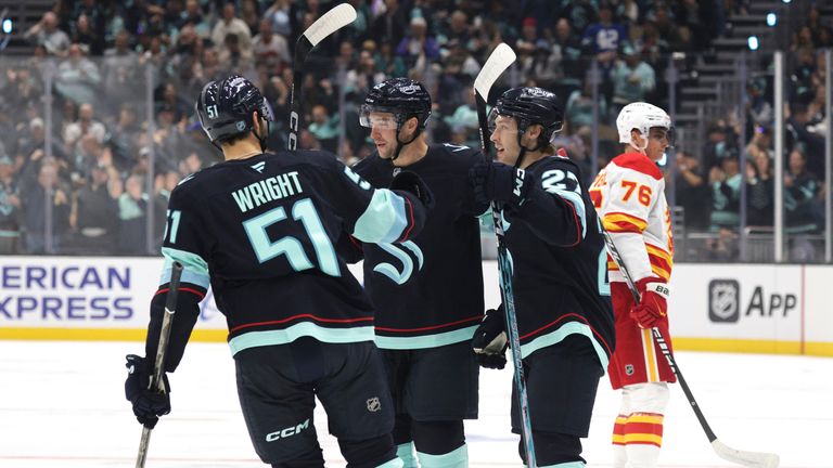 Seattle Kraken feiert nach der Niederlage gegen die Oilers einen klaren Sieg über die Calgary Flames.
