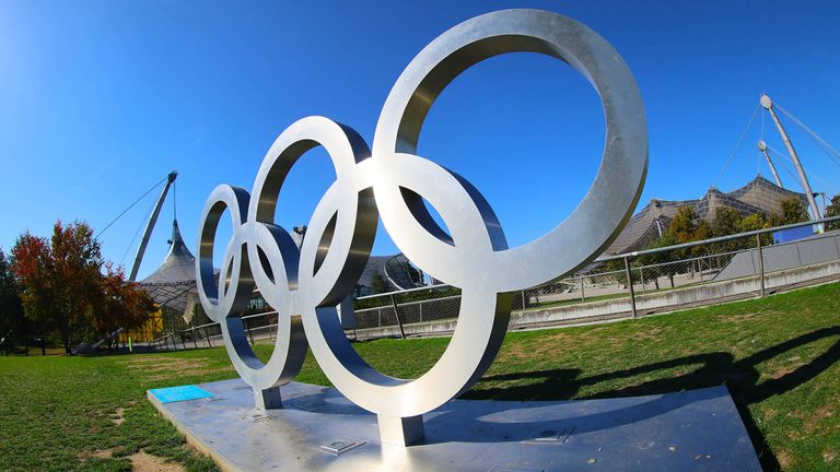 Sechs Länder konkurrieren München um Olympia.
