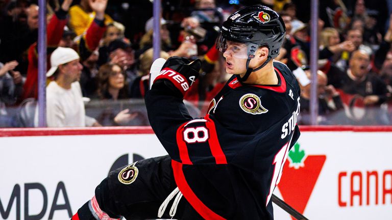 Tim Stützle und seine Ottawa Senators weisen die Florida Panthers deutlich in die Schranken.