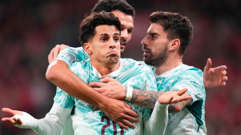 Portugal ließ sich vom Wirbel um Cristiano Ronaldo nicht aus der Ruhe bringen und feierte in Dänemark den dritten Nations-League-Sieg.
