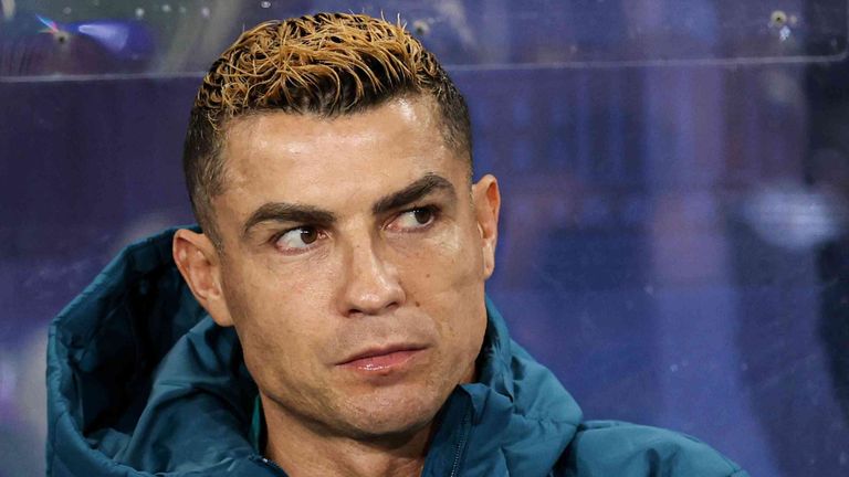 Cristiano Ronaldo hat das portugiesische Nationalteam vorzeitig verlassen, die Debatte über seine Zukunft hält jedoch weiter an.