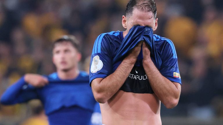 Der FC Schalke 04 scheitert im DFB-Pokal bei Zweitligist Dynamo Dresden. 