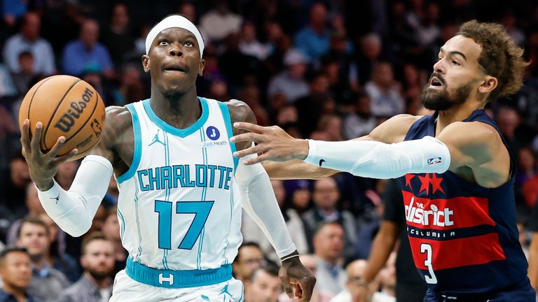 Dennis Schroder hier im Duell mit Wizards-Star Trae Young. 