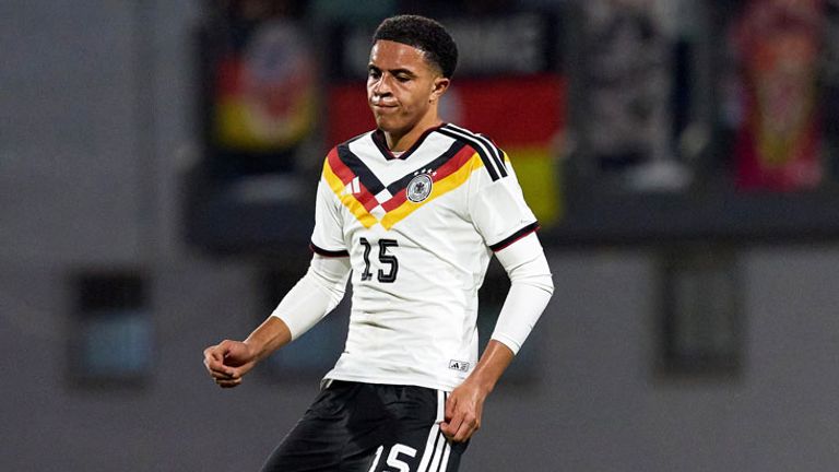 Augsburgs Noahkai Banks während des U21-Spiels gegen Malta.