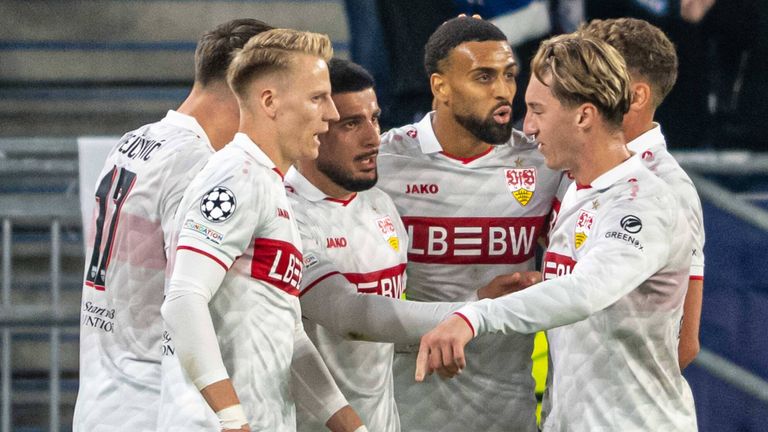 Deniz Undav (M.) trifft erstmals in dieser Saison für den VfB Stuttgart.