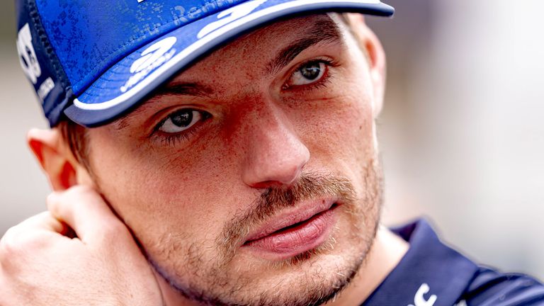 Max Verstappen kritisiert Liam Lawson nach der Berührung im zweiten Freien Training in Mexiko.