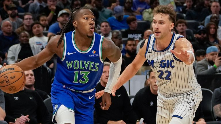 Franz Wagner (r.) und seine Orlando Magic verlieren auch das zweite Spiel der laufenden NBA-Saison. 