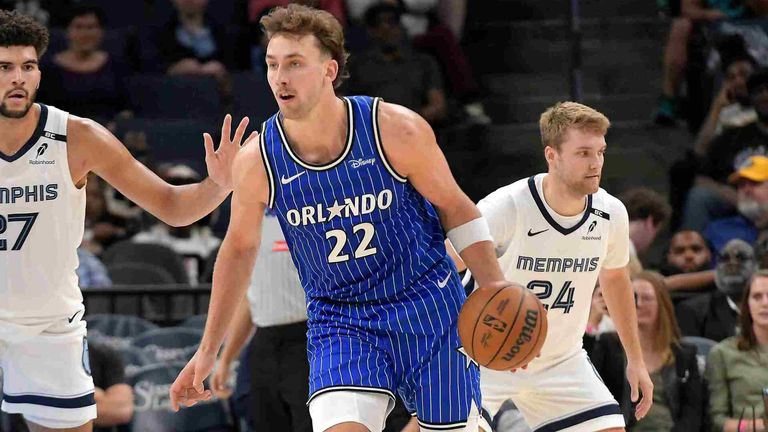 Franz Wagner plant trotz seiner Schulterprobleme einen Einsatz zum NBA-Saisonstart mit Orlando Magic.
