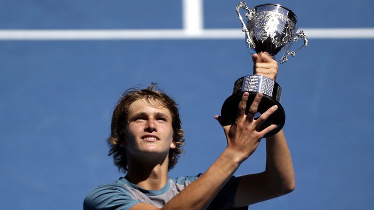 PLATZ 10: Australian Open 2014 - Mit 16 Jahren gewinnt Zverev das Juniorenfinale gegen Stefan Kozlov – ein früher Vorgeschmack auf mehr.