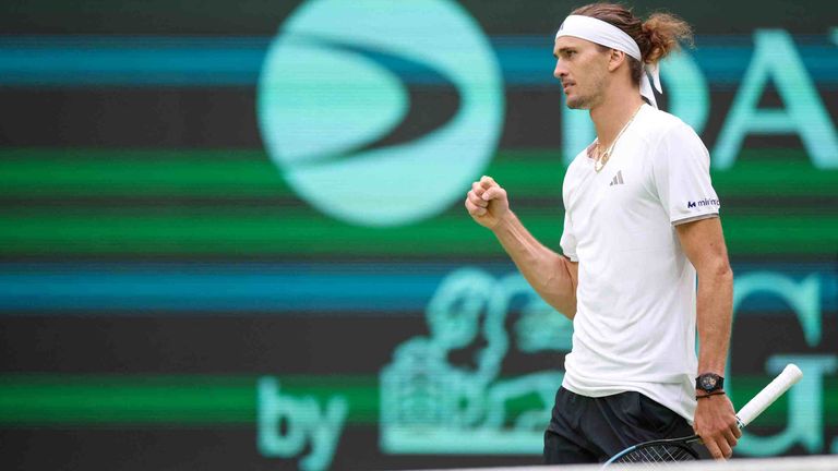 Alexander Zverev hat seinen Auftakt in Peking gegen Cameron Norrie erfolgreich gemeistert.