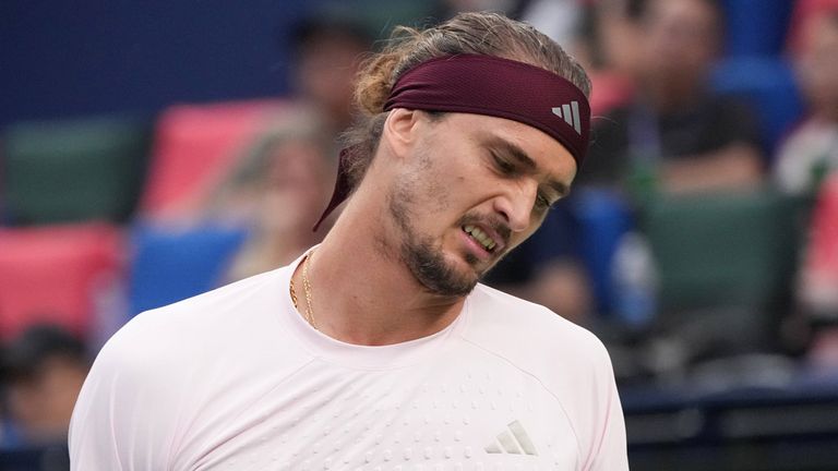 Alexander Zverev ist erschöpft.